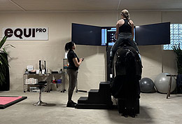 equipro-Reitsimulator in der Reitanlage Klosterhof Pillenreuth